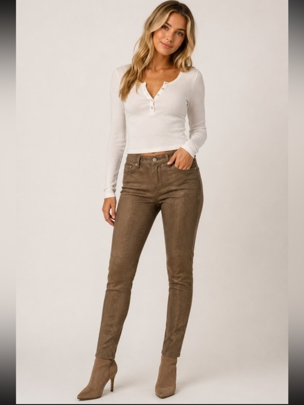7 For All Mankind Moca Snake Embossed Skinny pants Size 27 NWT